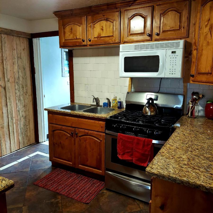 Vintage Cozy Family Home Near National Parks St. Anthony Exterior foto